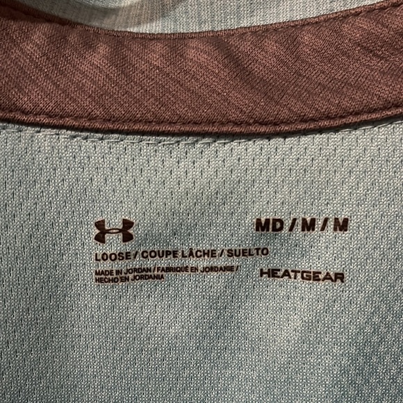 3golf polos wore them for about 1year perfect condition except the🟩(I put a 📸) - Picture 3 of 4